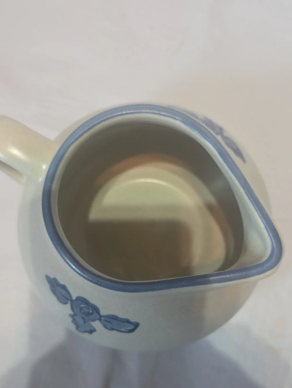 Pfaltzgraff Yorktowne Cream Pitcher Gravy Boat